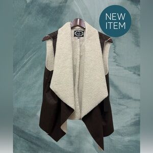 NEW Ambiance A'gaci Faux Leather & Sherpa Vest Womans 3XL Brown NWT.